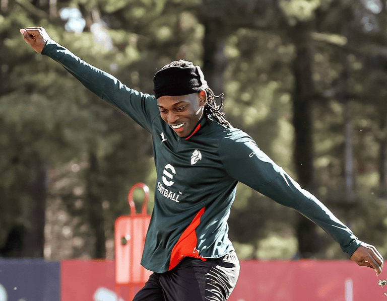 8球2助攻！米兰要价8000万欧元，曝阿森纳有意莱奥，阿尔特塔再签射手